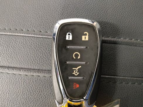 Used 2019 Chevrolet Blazer LT w/ Sound & Technology Package FWD image 32