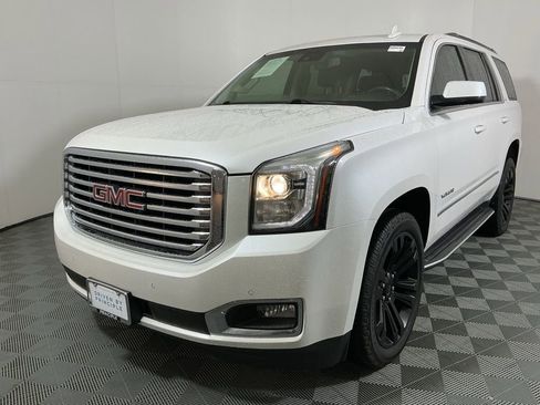 Used 2018 GMC Yukon SLT w/ Premium Edition RWD image 2