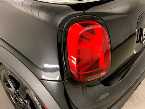 Used 2023 MINI Cooper S w/ Signature Upholstery Package FWD image 27