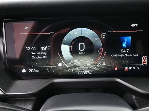 Used 2025 GMC Acadia Elevation image 9