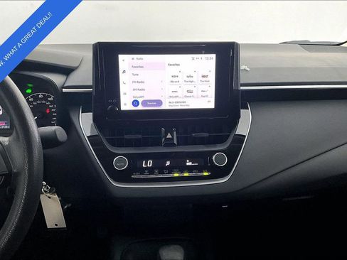 Used 2023 Toyota Corolla LE image 9