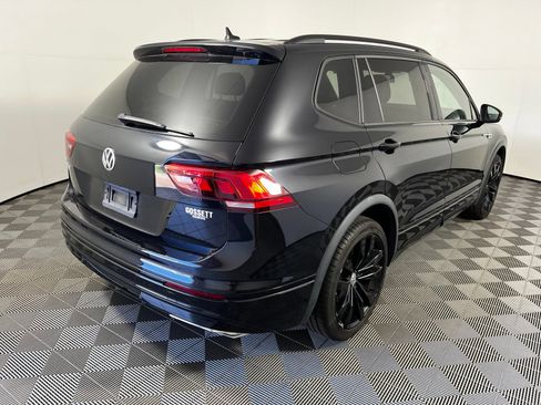 Used 2021 Volkswagen Tiguan SE R-Line FWD image 5