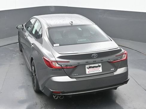 Used 2025 Toyota Camry SE w/ Convenience Package FWD image 31