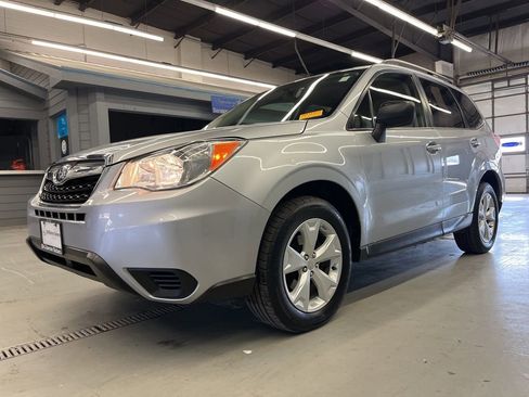 Used 2015 Subaru Forester 2.5i w/ Alloy Wheel Package image 3