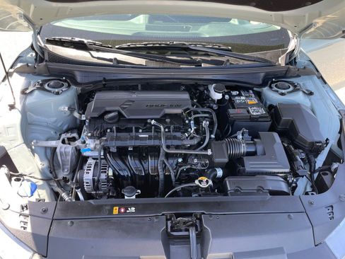 Used 2025 Kia K4 LXS image 32