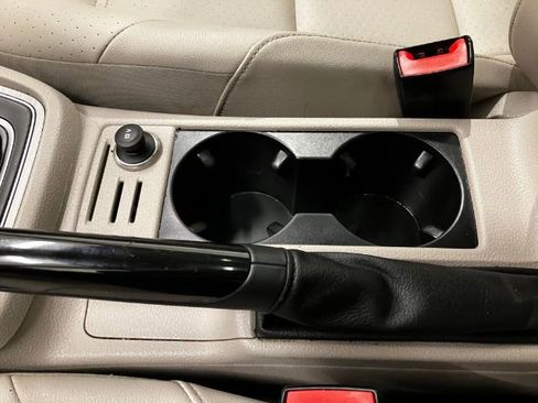 Used 2015 Volkswagen Golf TDI SE image 31