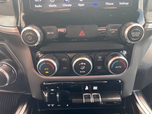 Used 2019 RAM 1500 Big Horn AWD/4WD image 35