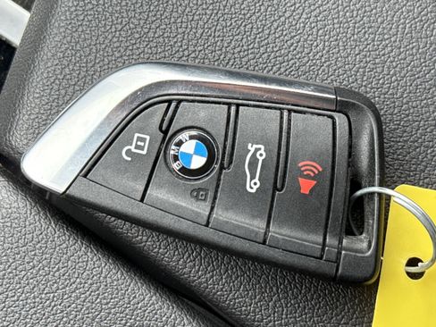 Used 2021 BMW 530i xDrive w/ Premium Package AWD/4WD image 30