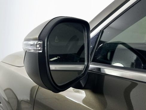 Used 2024 Kia Telluride S w/ S Sunroof Package FWD image 39