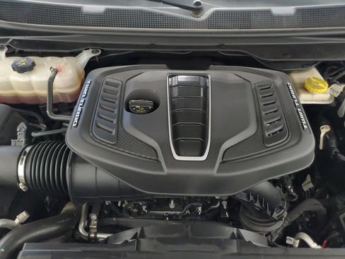 Used 2023 Jeep Grand Wagoneer Series II AWD/4WD image 9