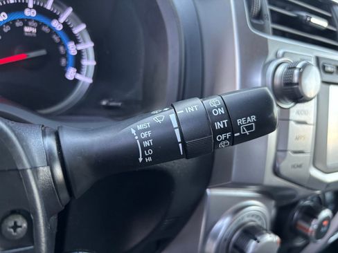 Used 2017 Toyota 4Runner image 21