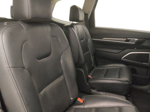 Used 2021 Kia Telluride S FWD image 19