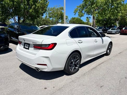 Used 2025 BMW 330i Sedan w/ M Sport Package RWD image 6