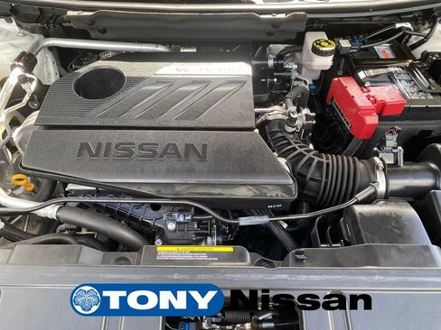Used 2023 Nissan Rogue SV FWD image 28
