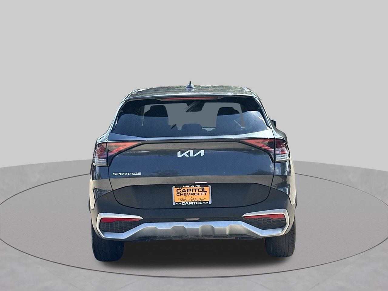 Used 2024 Kia Sportage EX FWD image 4