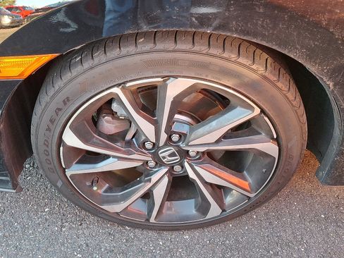 Used 2018 Honda Civic Si image 6