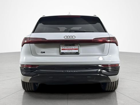 Used 2024 Audi Q8 e-tron Prestige w/ Prestige Package AWD/4WD image 4