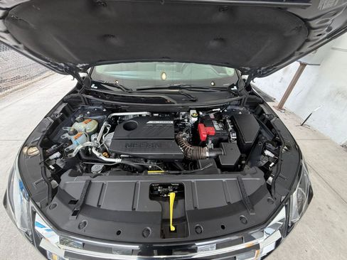 Used 2025 Nissan Rogue SV FWD image 34