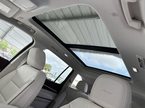 New 2026 Buick Enclave Avenir w/ Super Cruise Package image 28