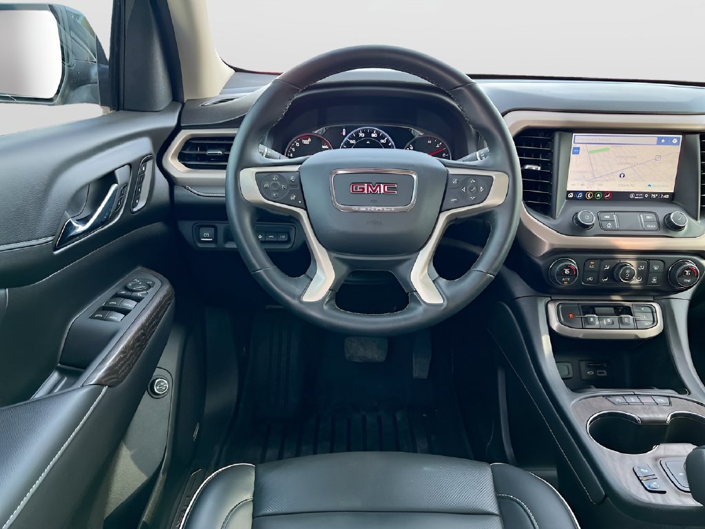 Used 2023 GMC Acadia Denali w/ Denali Technology Package FWD image 24