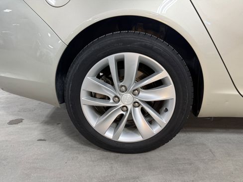 Used 2015 Buick Regal Premium image 7