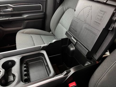 Used 2023 RAM 1500 Big Horn AWD/4WD image 30