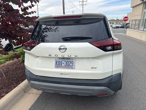 Used 2021 Nissan Rogue SV w/ Premium Package FWD image 6
