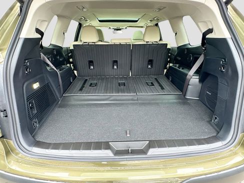 New 2026 Subaru Ascent Limited AWD/4WD image 32
