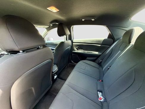 Certified 2025 Hyundai Elantra Sport FWD image 22
