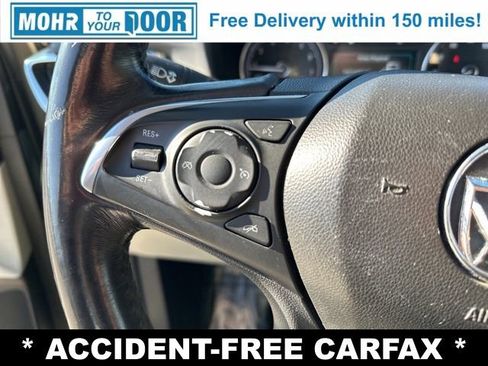 Used 2018 Buick Enclave Essence image 16