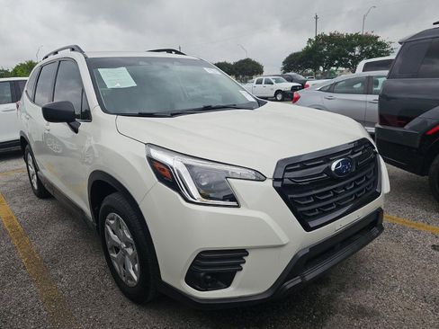 Used 2022 Subaru Forester AWD/4WD image 2