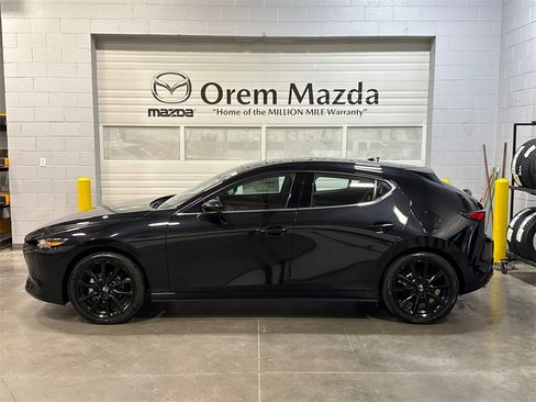 New 2026 MAZDA MAZDA3 2.5 S Hatchback w/ Premium Pkg image 9