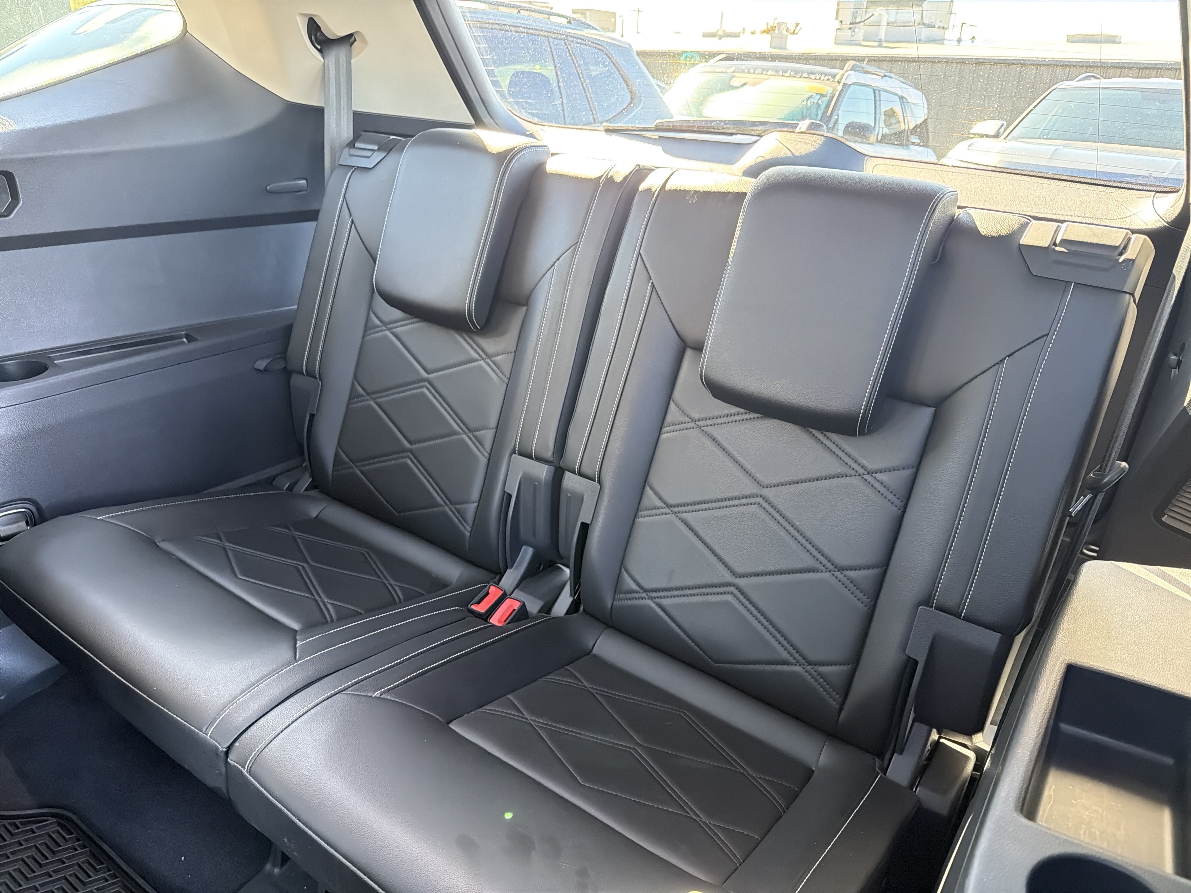 Used 2024 Volkswagen Atlas SE w/ Panoramic Sunroof Package AWD/4WD image 28