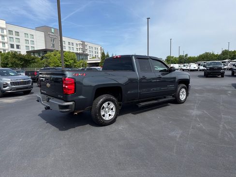Used 2019 Chevrolet Silverado 1500 LT AWD/4WD image 3