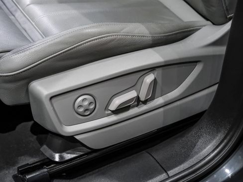 Used 2018 Audi Q5 Prestige image 39