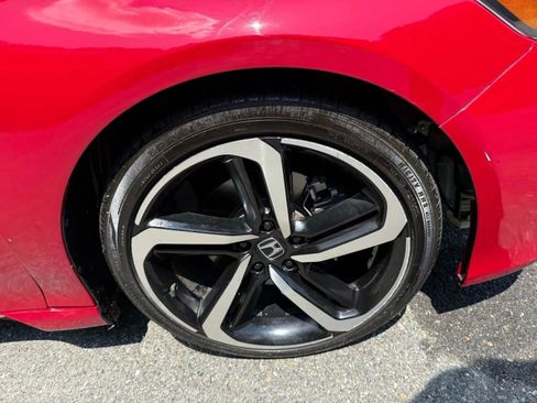Used 2018 Honda Accord Sport image 6
