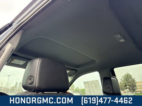 Used 2022 GMC Sierra 1500 SLT w/ SLT Convenience Package image 19