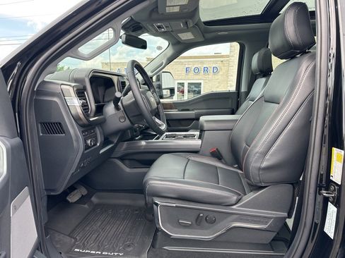 New 2024 Ford F250 Lariat w/ Lariat Ultimate Package image 24