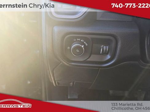 Used 2024 RAM 2500 Tradesman w/ Chrome Appearance Group AWD/4WD image 15