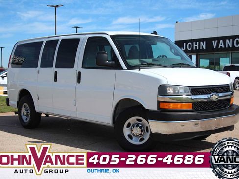 Used 2017 Chevrolet Express 2500 LT w/ LT Preferred Equipment Group image 1