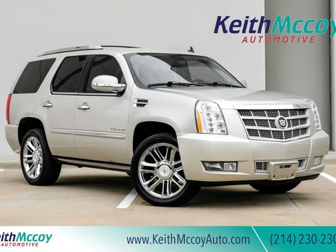 Used 2013 Cadillac Escalade Platinum image 1