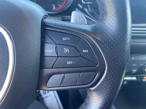 Used 2023 Dodge Durango GT RWD image 13