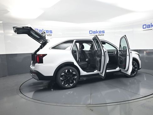 New 2026 Kia Sorento EX FWD image 59