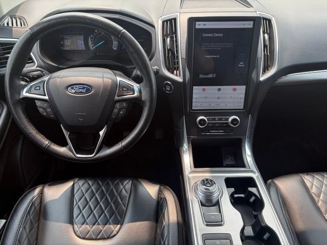 Certified 2024 Ford Edge Titanium AWD/4WD image 3