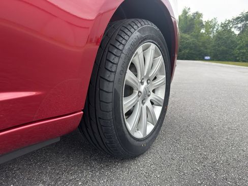 Used 2013 Chrysler 200 Touring FWD image 14