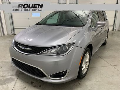 Used 2018 Chrysler Pacifica Touring-L Plus w/ Tire & Wheel Group