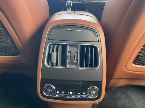 Used 2017 Maserati Levante S AWD/4WD image 14