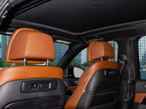 Used 2023 BMW X5 M50i w/ Executive Package image 19