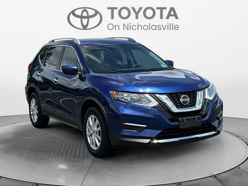 Used 2019 Nissan Rogue SV AWD/4WD image 8