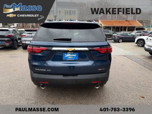 Certified 2023 Chevrolet Traverse LT w/ Rear Camera Mirror Package image 3